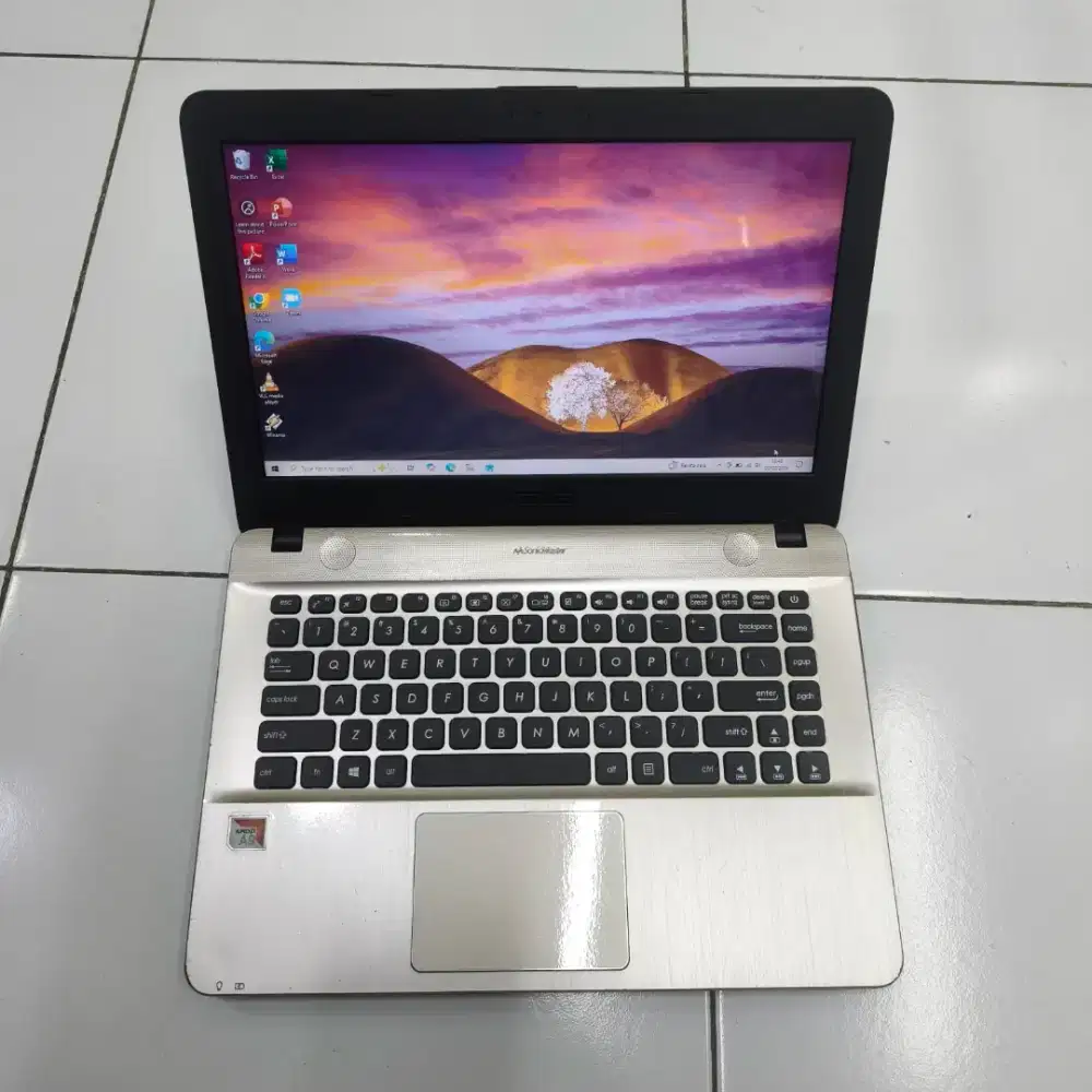 Asus X441BA Amd A9-9425 Ram 4gb ssd 128gb hdd 1tb