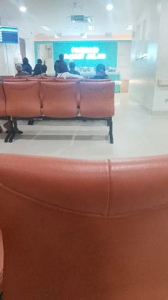 Di cari untuk admin dan asisten 1 orang