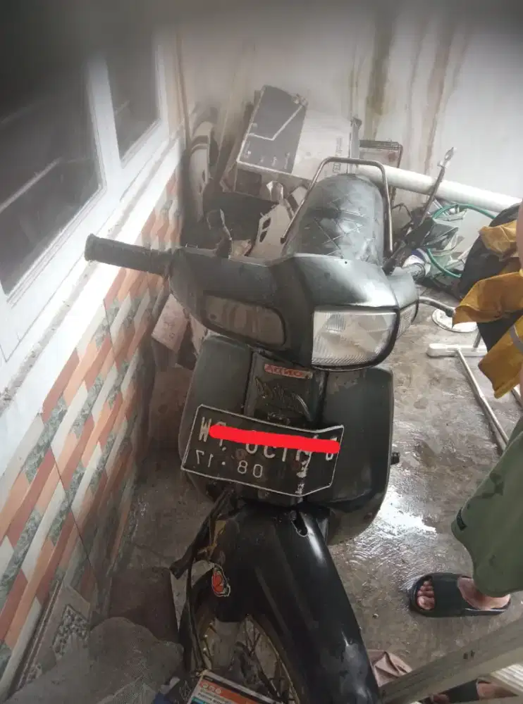 Honda astrea Legenda 1