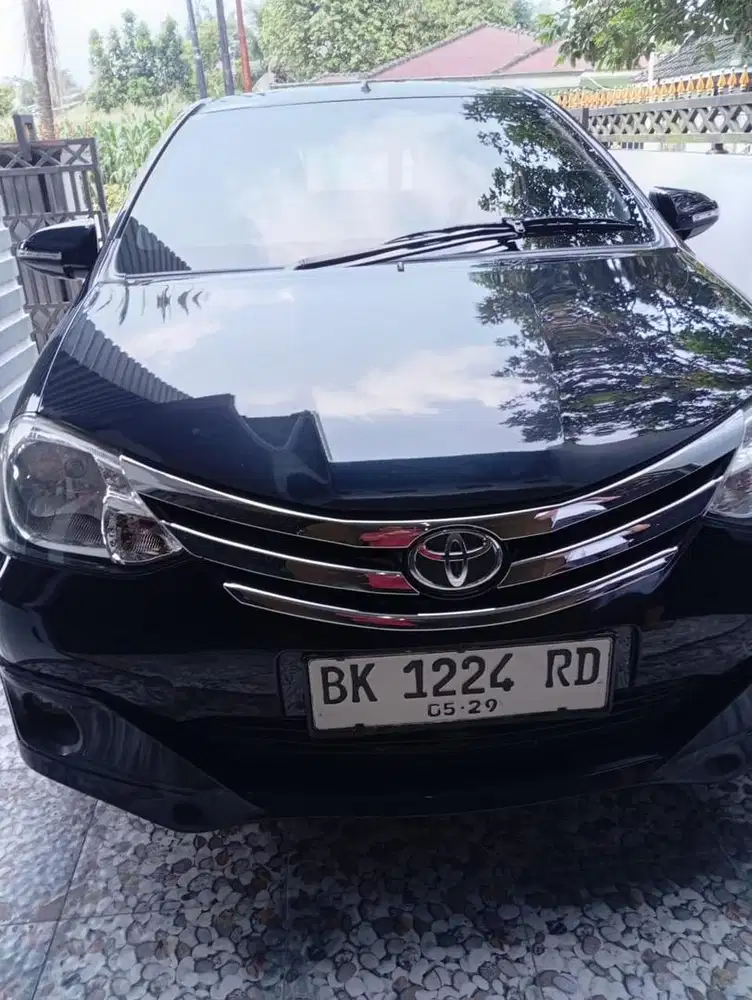 Dijual mobil second toyota etios valco 201488