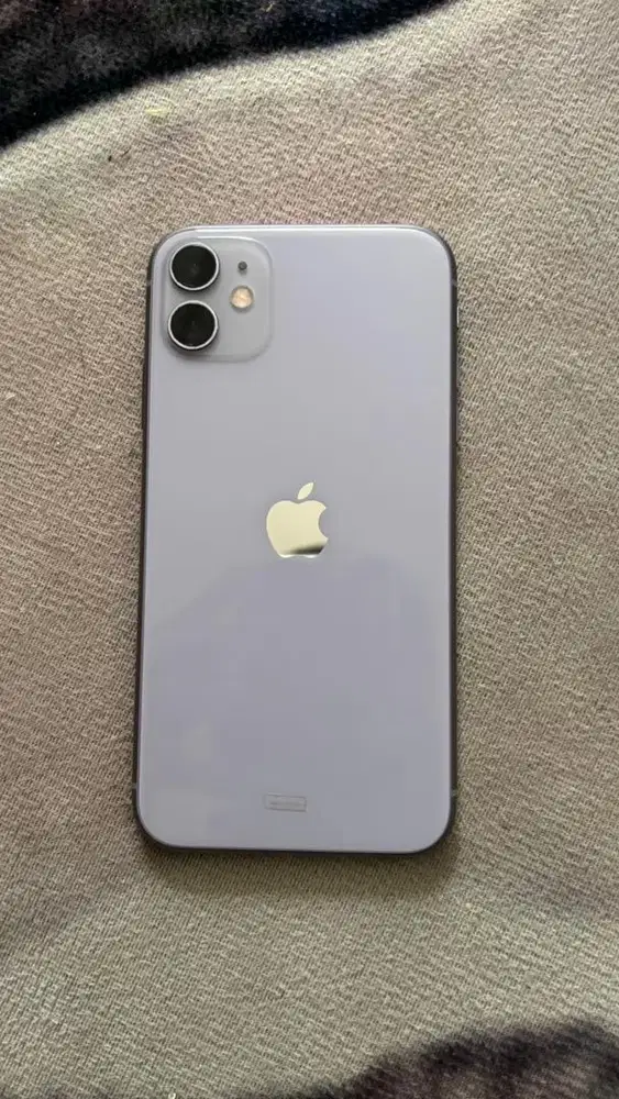 Iphone 11 64 gb resmi Indonesia
