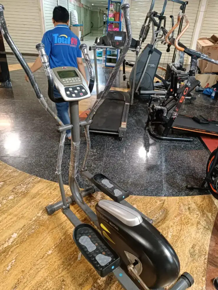 Eleptical costainer jumbo