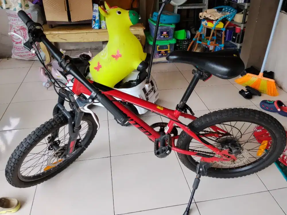 DIJUAL SEPEDA BMX ORI UNITED UK 20