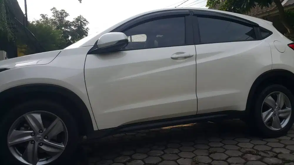 DIJUAL MOBIL HRV 2020
