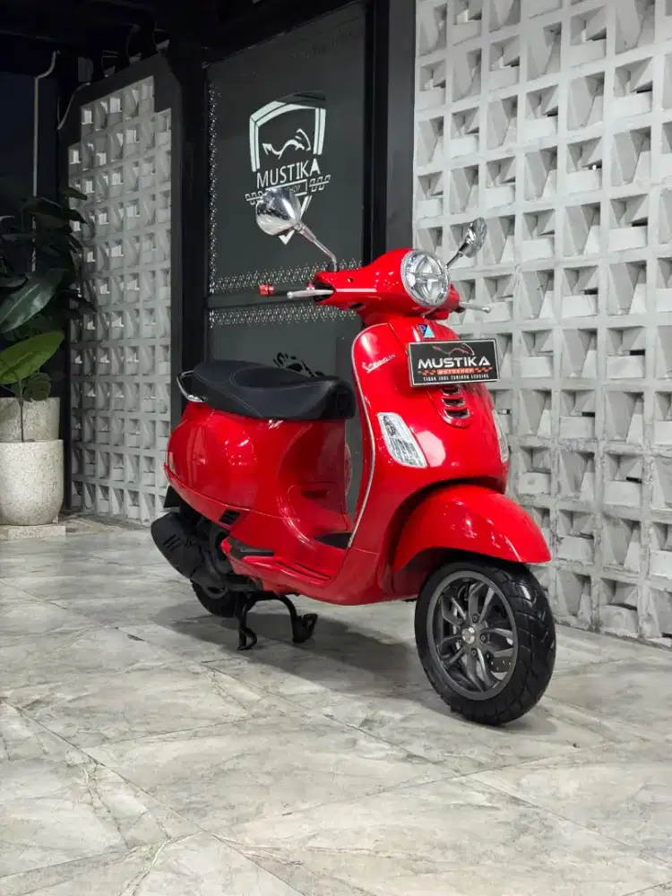 Termurah‼️Vespa LX 125 2021 Merah. Odo 22rb.DANNY Mustika Motor Sulfat