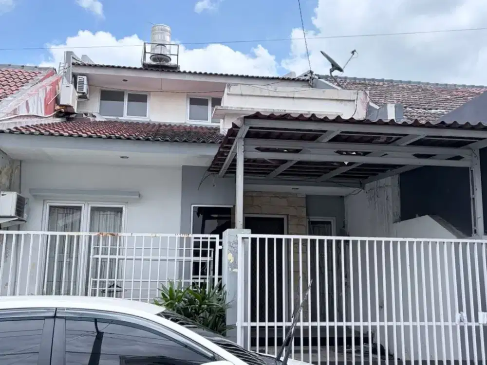 Dijual Rumah Siap Huni Termurah, Strategis Dkt Ptc di Pakuwon City, Sby