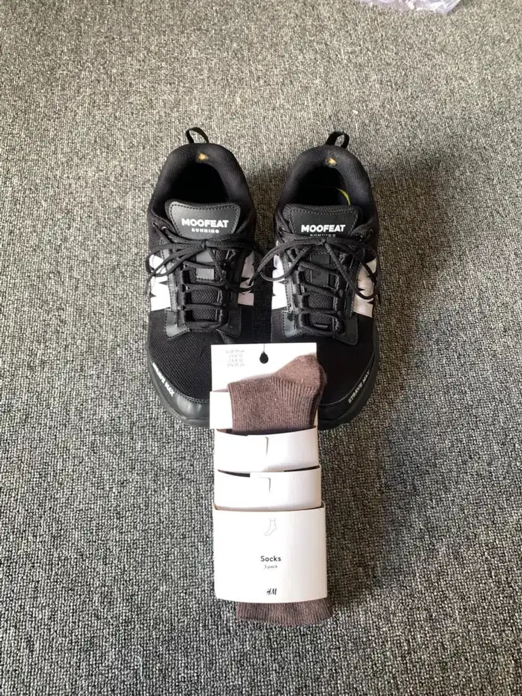 sepatu running free kaos kaki h&m