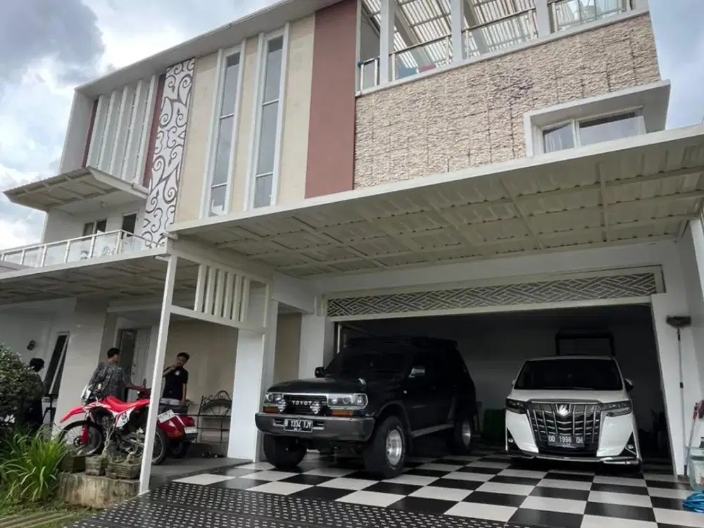 Dijual Rumah Semi Furnish 2 Lantai di Royal Spring - Gowa