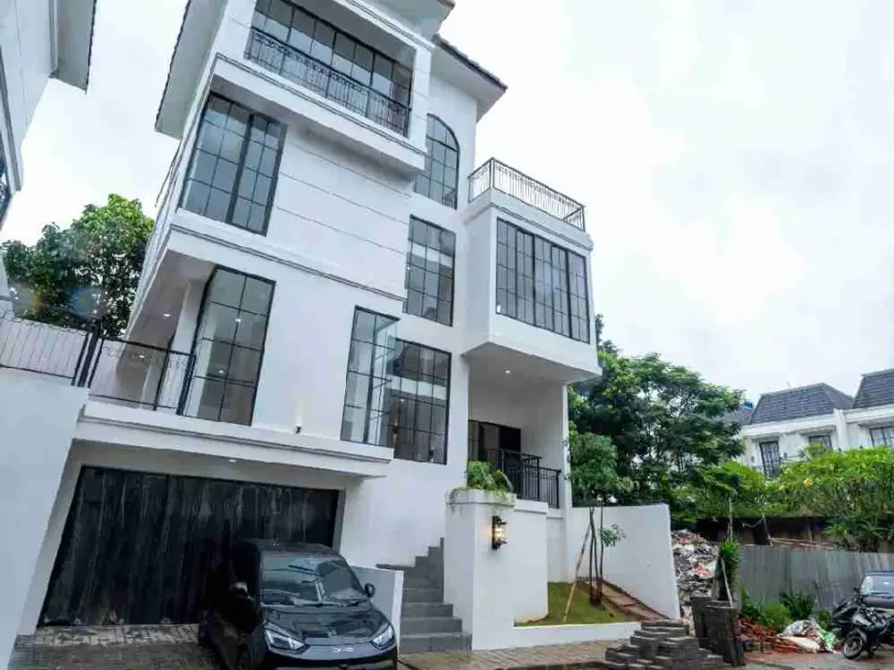 Rumah Mewah Brand New Plus Kolam Renang Dekat Ragunan Jagakarsa