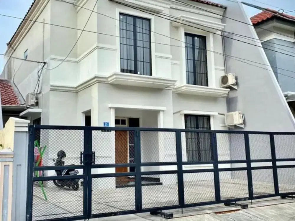 Rumah Kost2an Aktif bangunan 2lt American style Daerah Dharmahusada