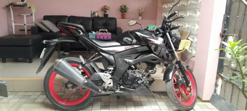 Dijual suzuki gsx 150s tahun 2019