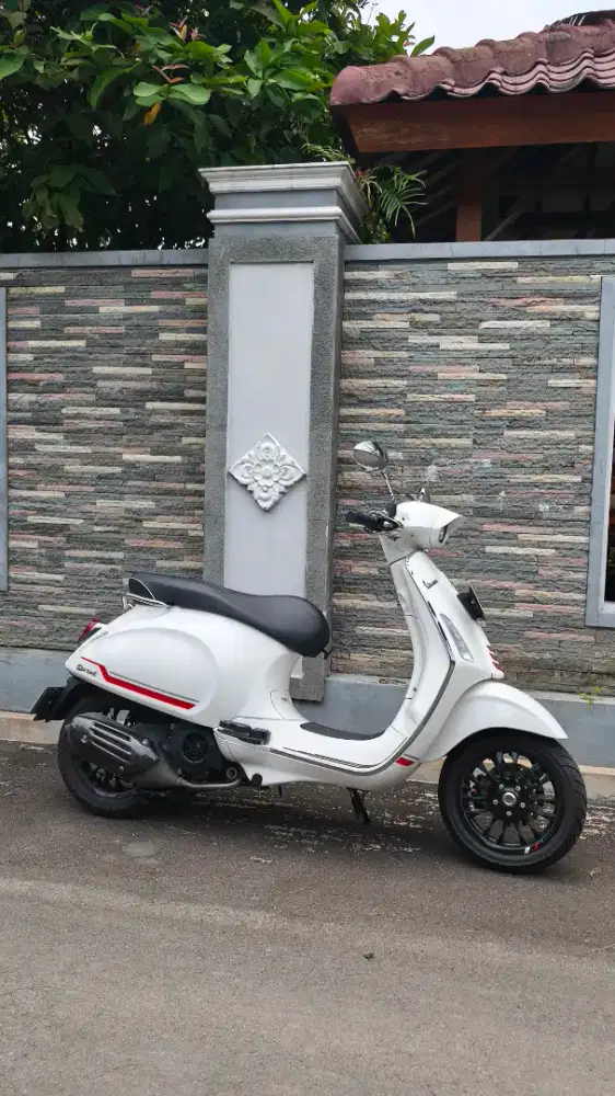 Vespa Sprint S 150 Warna Favorite Luxury White Innocenza