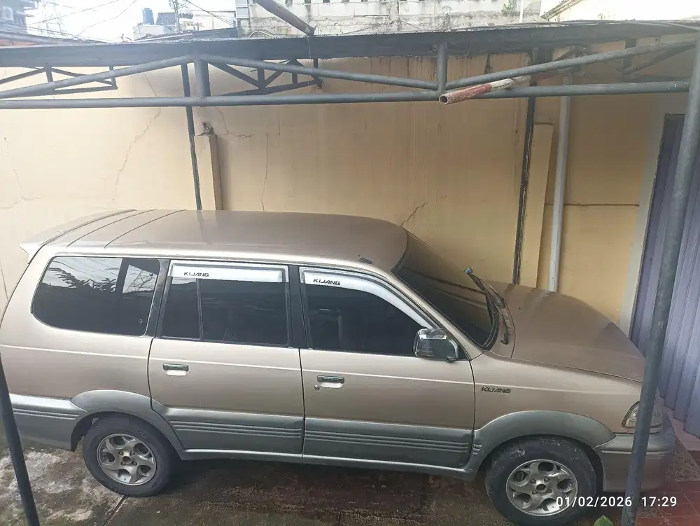 Toyota Kijang 2000 Bensin