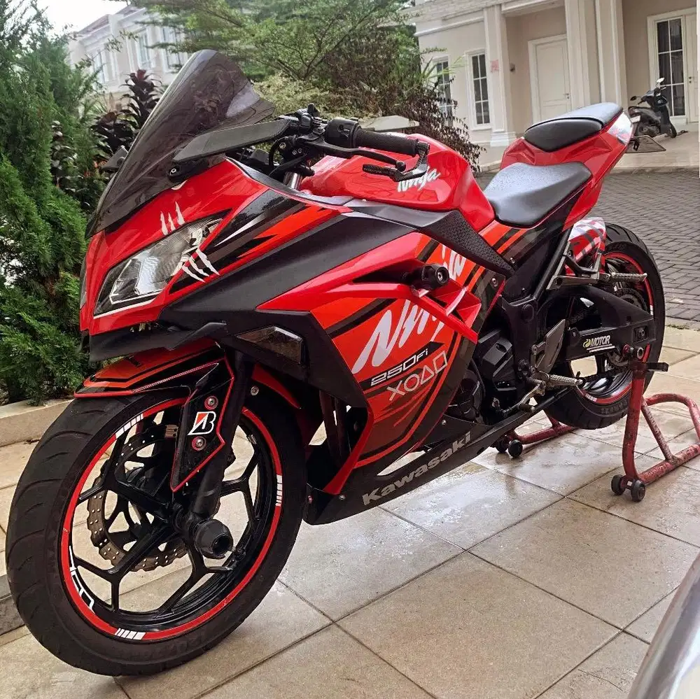 Ninja 250 FI sangat terawat, modif harian