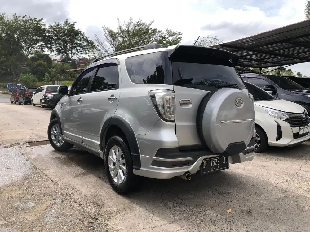 DAIHATSU TERIOS R ADVENTURE AUTOMETIC  TANGAN PERTAMA PAJAK HIDUP