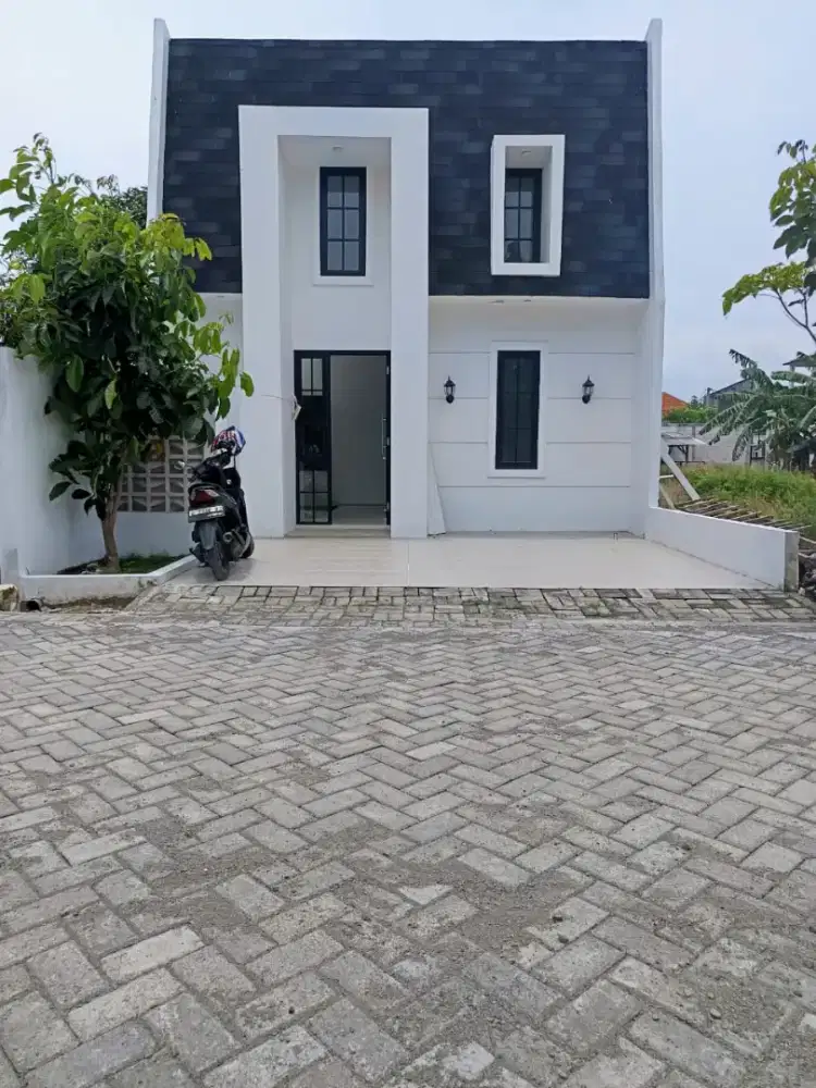 Rumah siap huni, 4 menit dari Iconmall, 400 juta'an