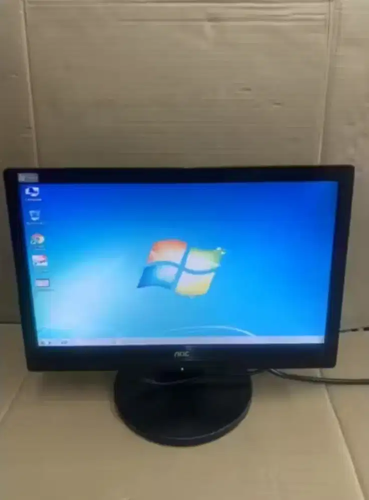 LCD MONITOR AOC 16 INCH