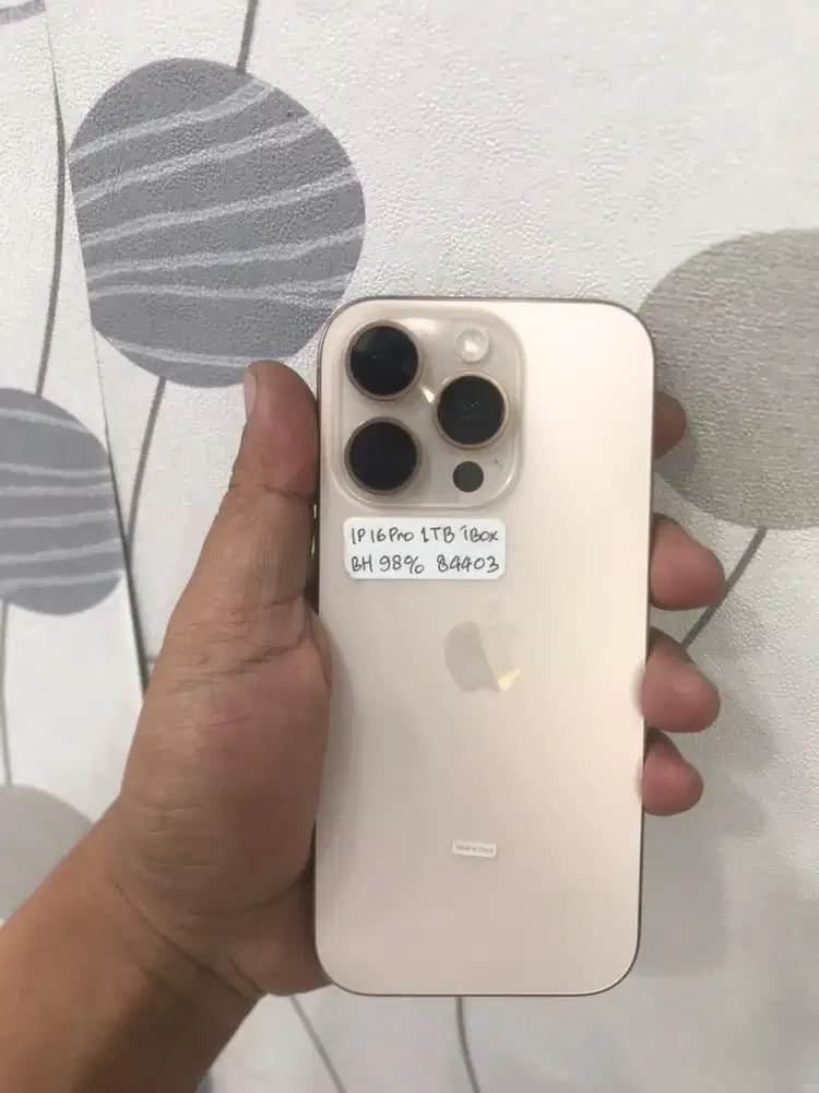 Iphone 16 pro 1 TB ibox