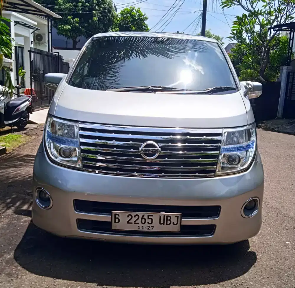 Nissan Elgrand Hws 2008 Very Good condition