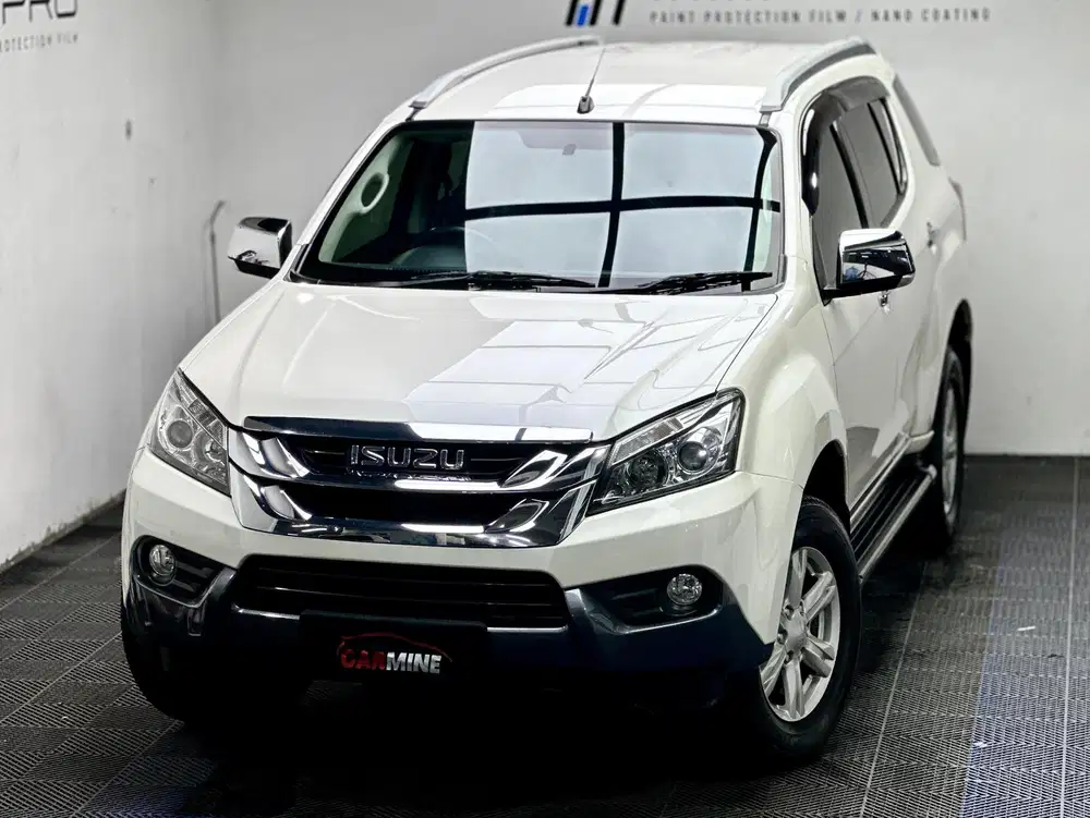 Isuzu MU-X 2.5L VGS Turbo 4x2 AT 2015