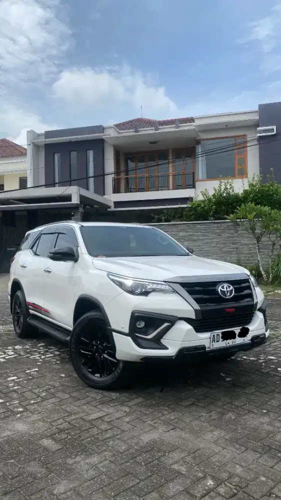 Fortuner 2.4 VRZ TRD SPORTIVO 2020