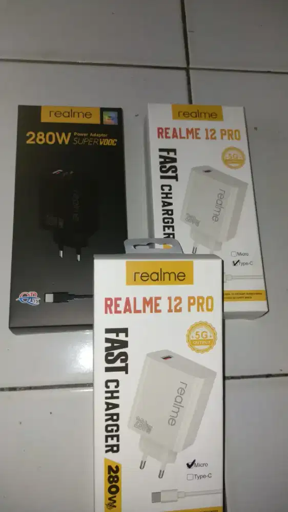 Charger REALME 12pro 280W