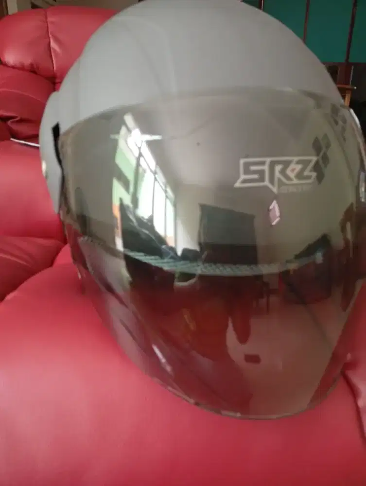 Helm Evolution Polos