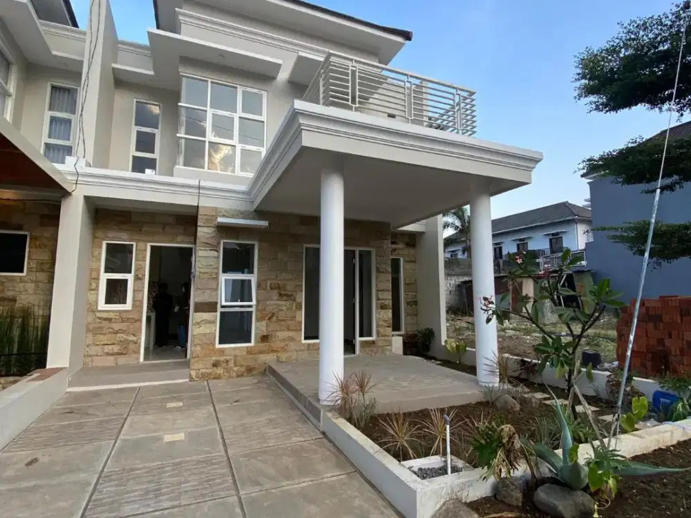 RUMAH 2 LANTAI LOKASI DEKAT WISATA DI KOTA BATU VIEW 360 DERAJAT