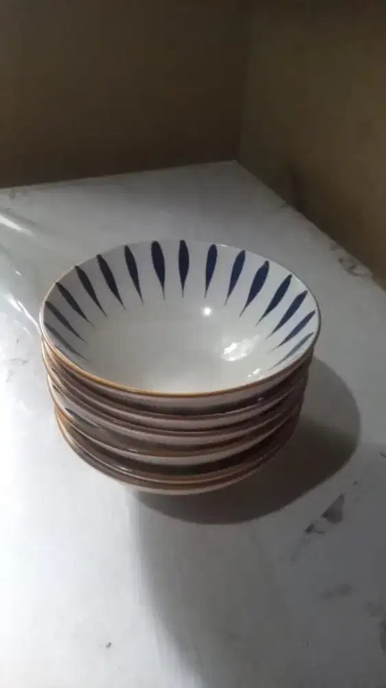 Cuci gudang peralatan restoran