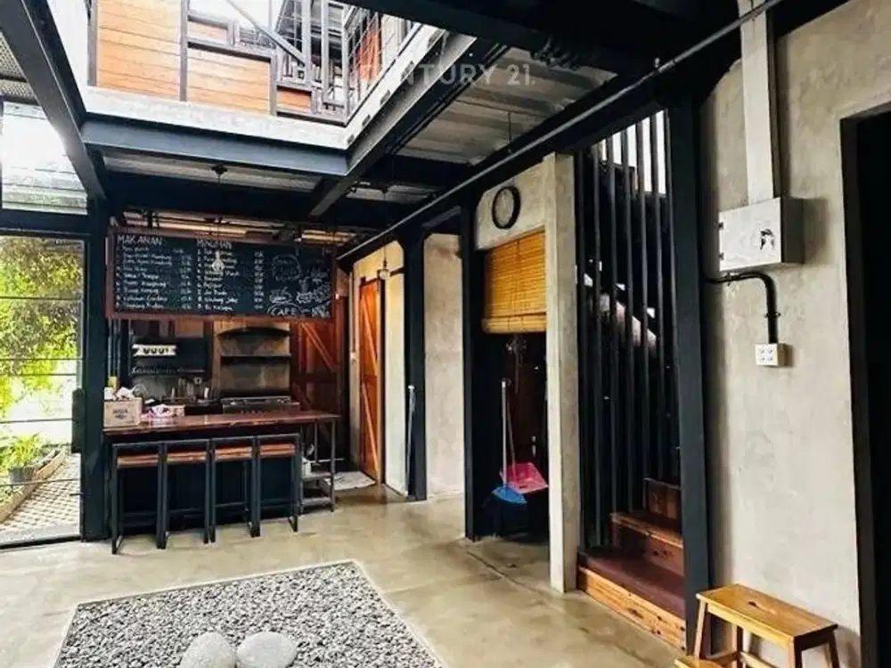 Rumah Cantik Industrial Di Emerald Bintaro Sektor 9