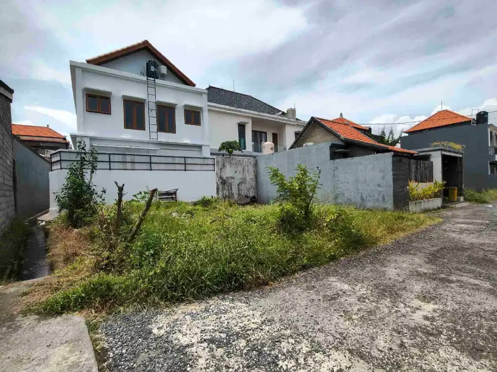 Tanah 1 are di Dalung dekat Puspem Badung Bali