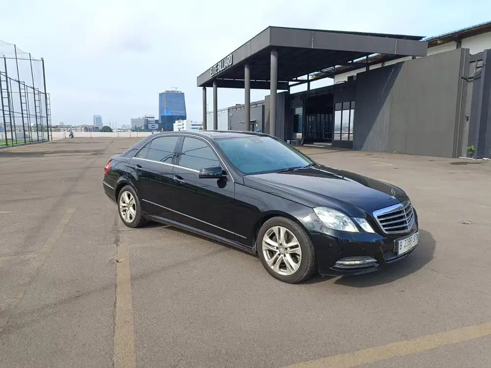 Mercedes Benz Mercy E300 AVG Nik 2011 FULL ORIGINALLL