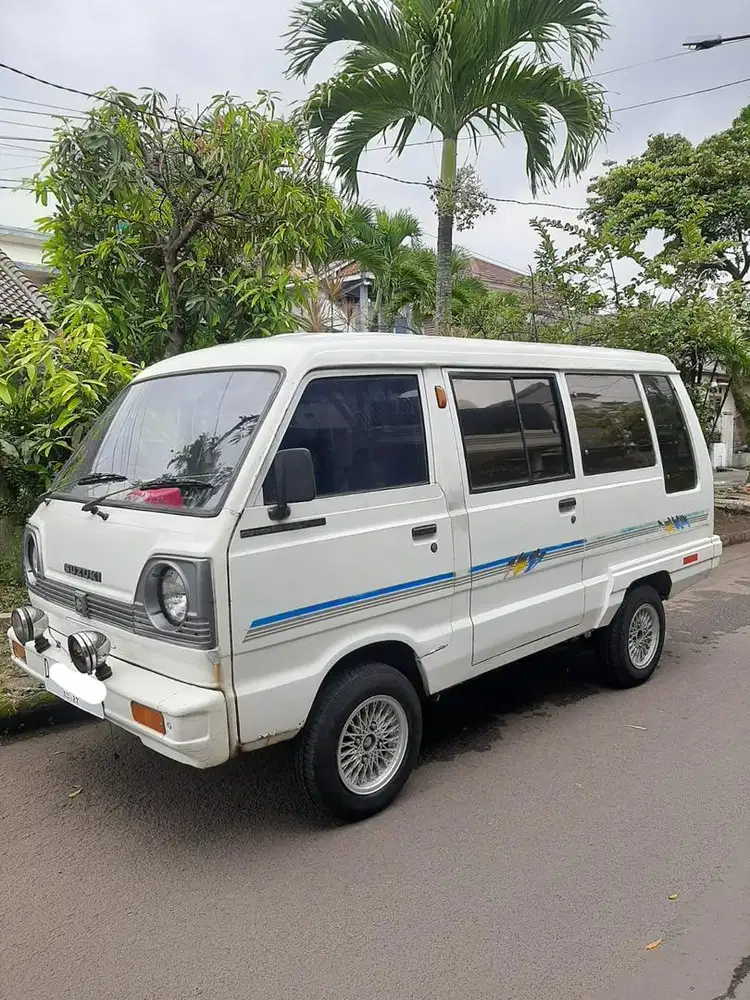 Mobil suzuki carry st100 kodisi mesin istimewa