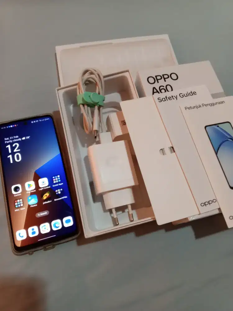 Oppo A60 NFC 8/256 Ungu