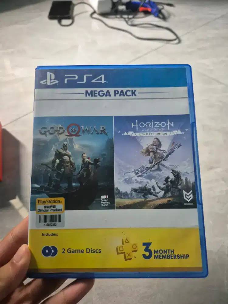 PS4 God of war dan horizon zero dawn pack second