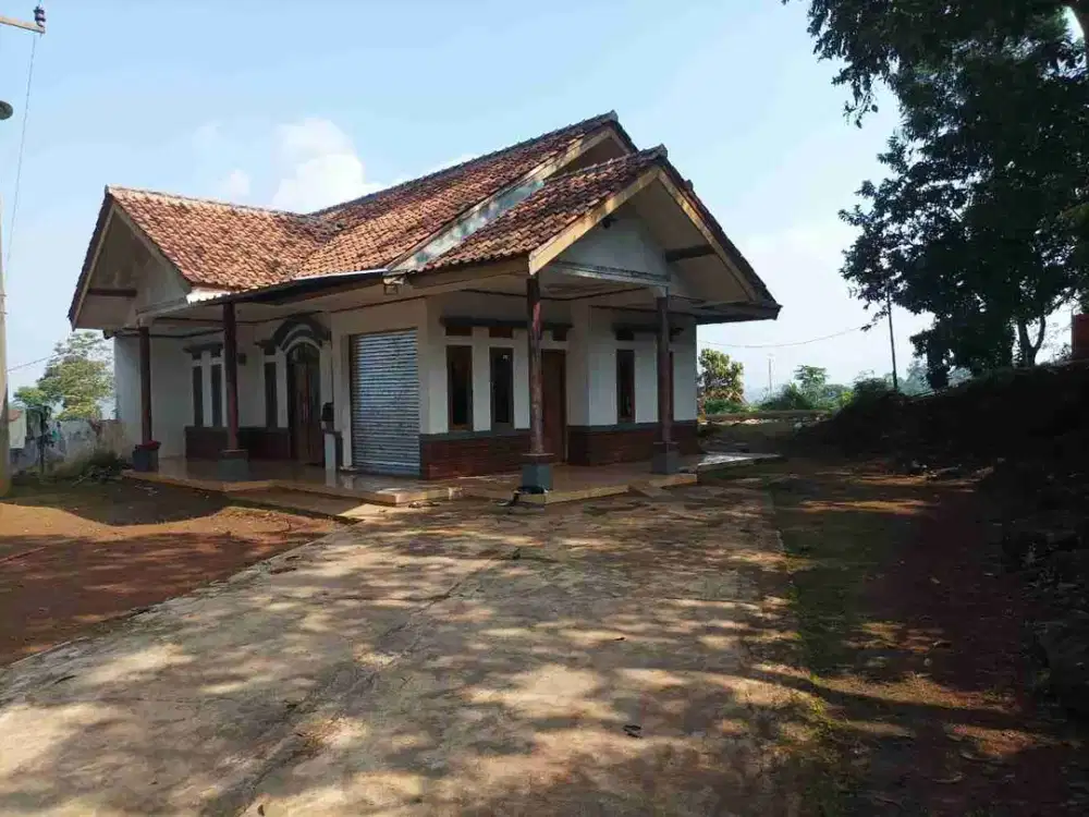 MURAH vila rumah sejuk asri  luas728/75 harga 475jt di pinggir jalan di Parakan muncang