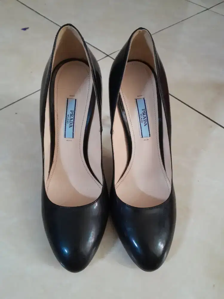 Preloved PRADA Heels (Authentics)
