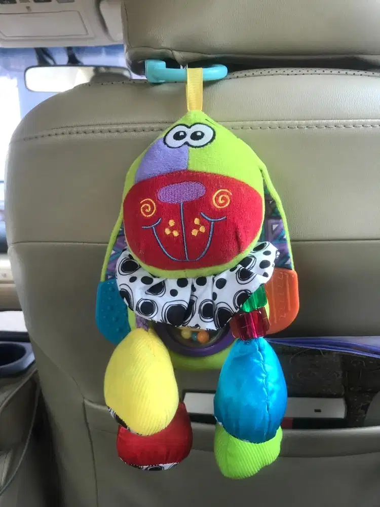 Dibutuhkan karyawan untuk jaga kedai