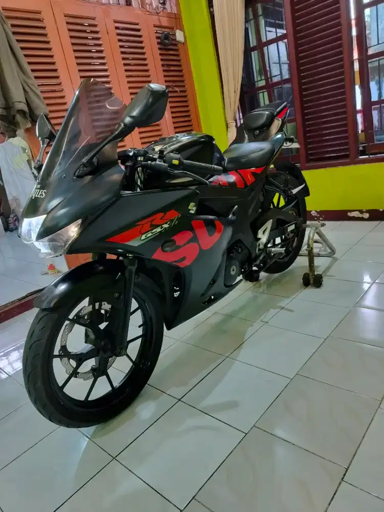 Suzuki GSX 2017 siap pake BS TT