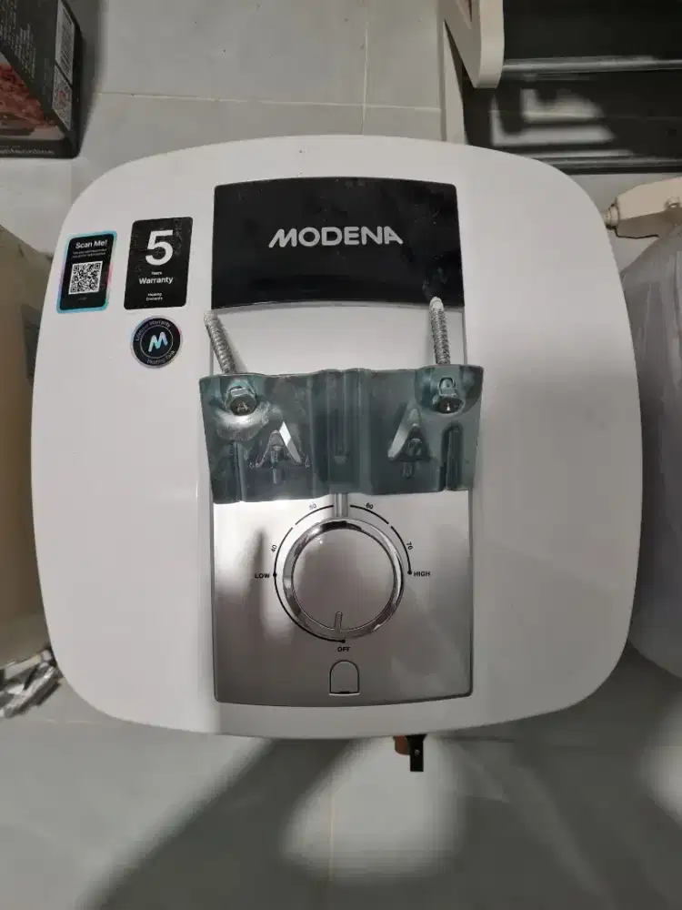 Water Heater Modena dan Ariston