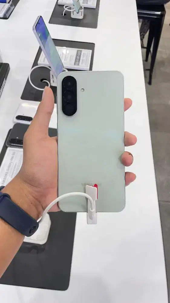 Cicilan Samsung A56 pakai KTP aja