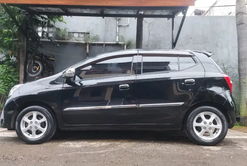 Toyota Agya G 2015 Hitam Automatic Terawat