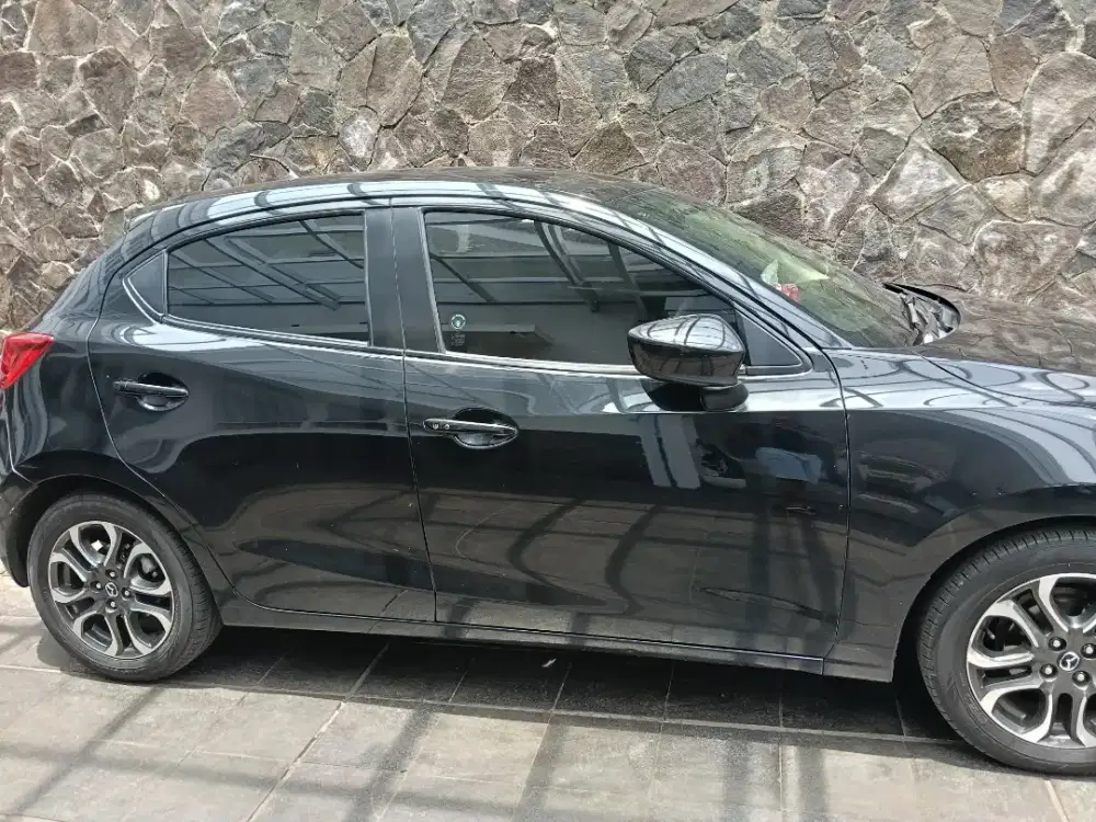 Mazda 2 Sky Active 2015
