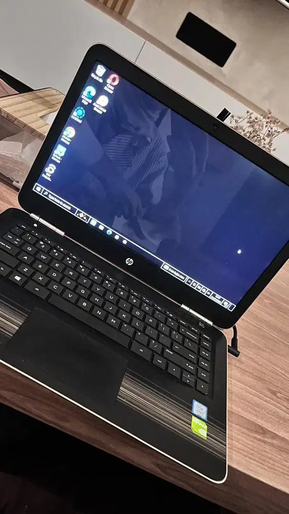Laptop HP Touchscreen Pavilion Core i7-7700U