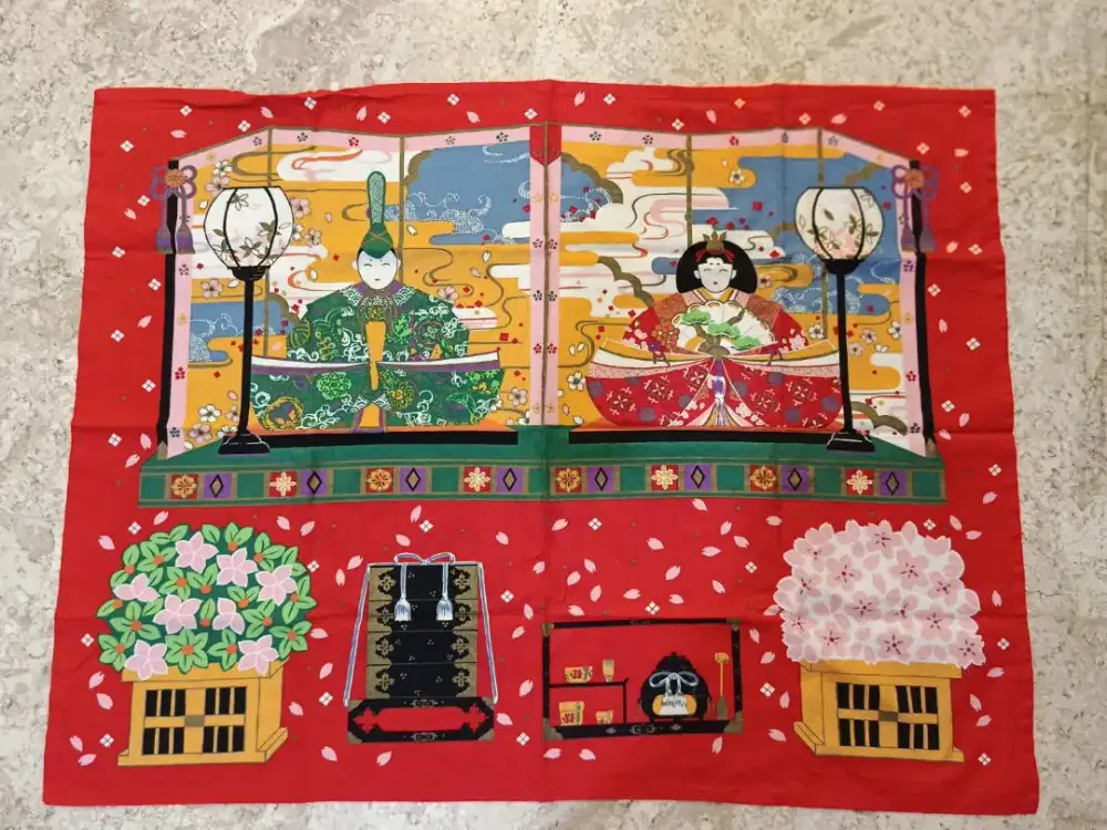 Taplak meja  merah gambar kaisar japan