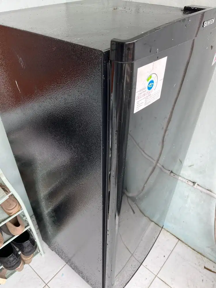 Kulkas 1 pintu merk sharps