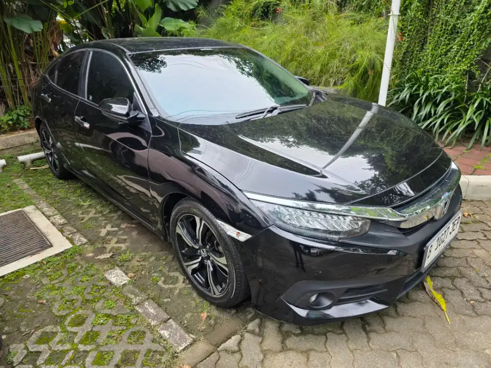 DIJUAL HONDA CIVIC SEDAN TURBO