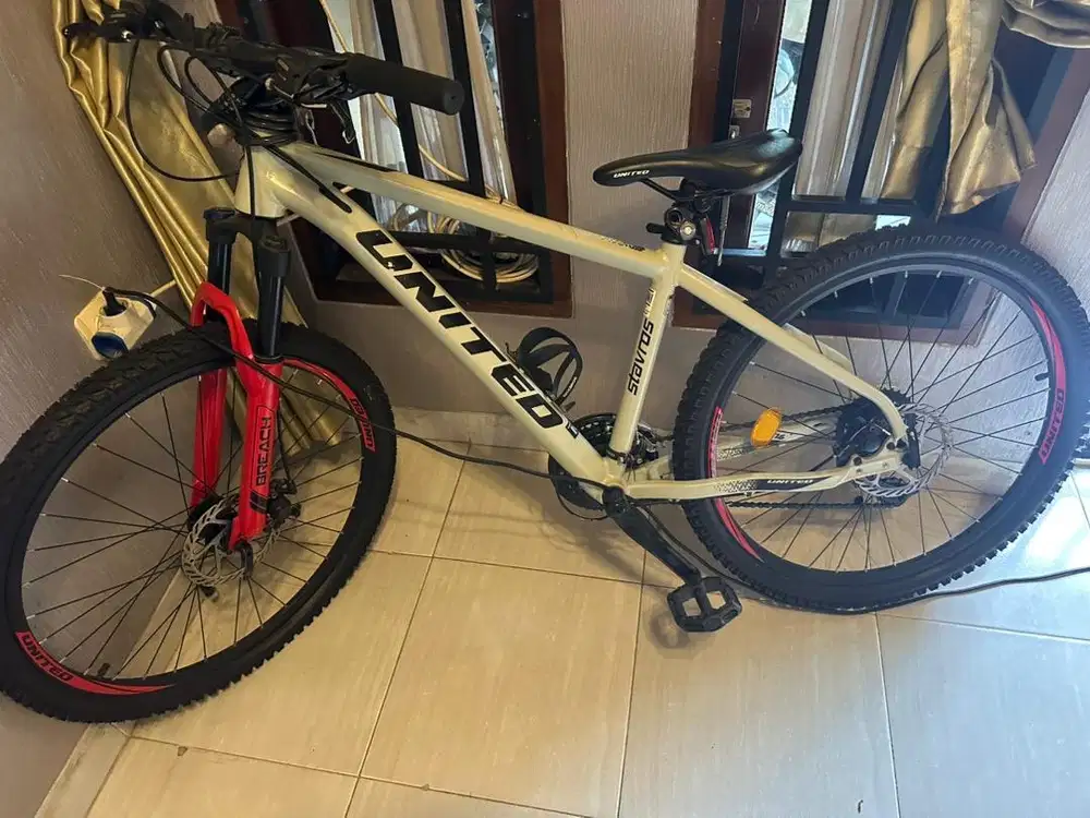 Sepeda gunung MTB United