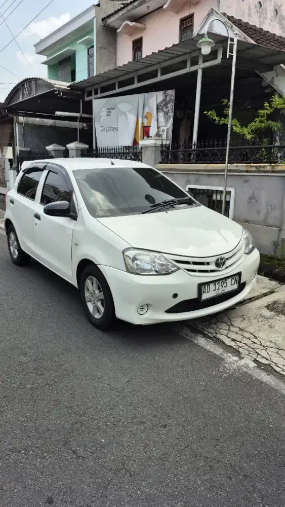 Etios VALCO 2013 manual