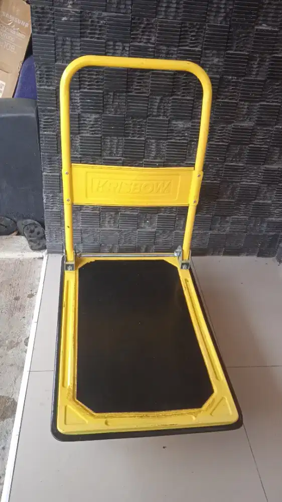 Troli krisbow untuk bawa barang